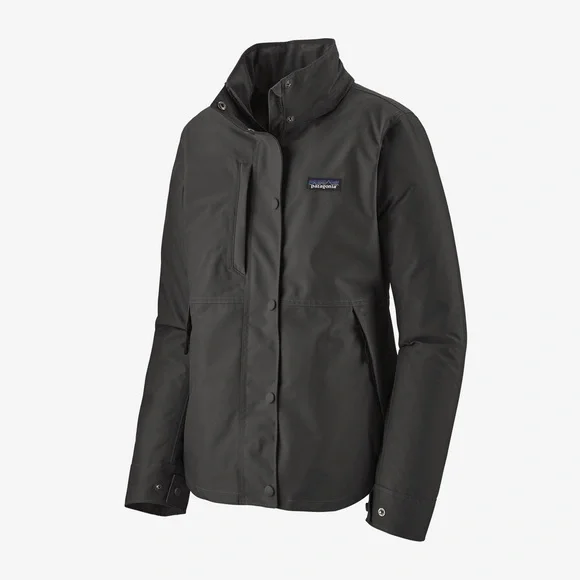 Patagonia Women’s Light Storm Jacket in Black - Picture 1 of 3
